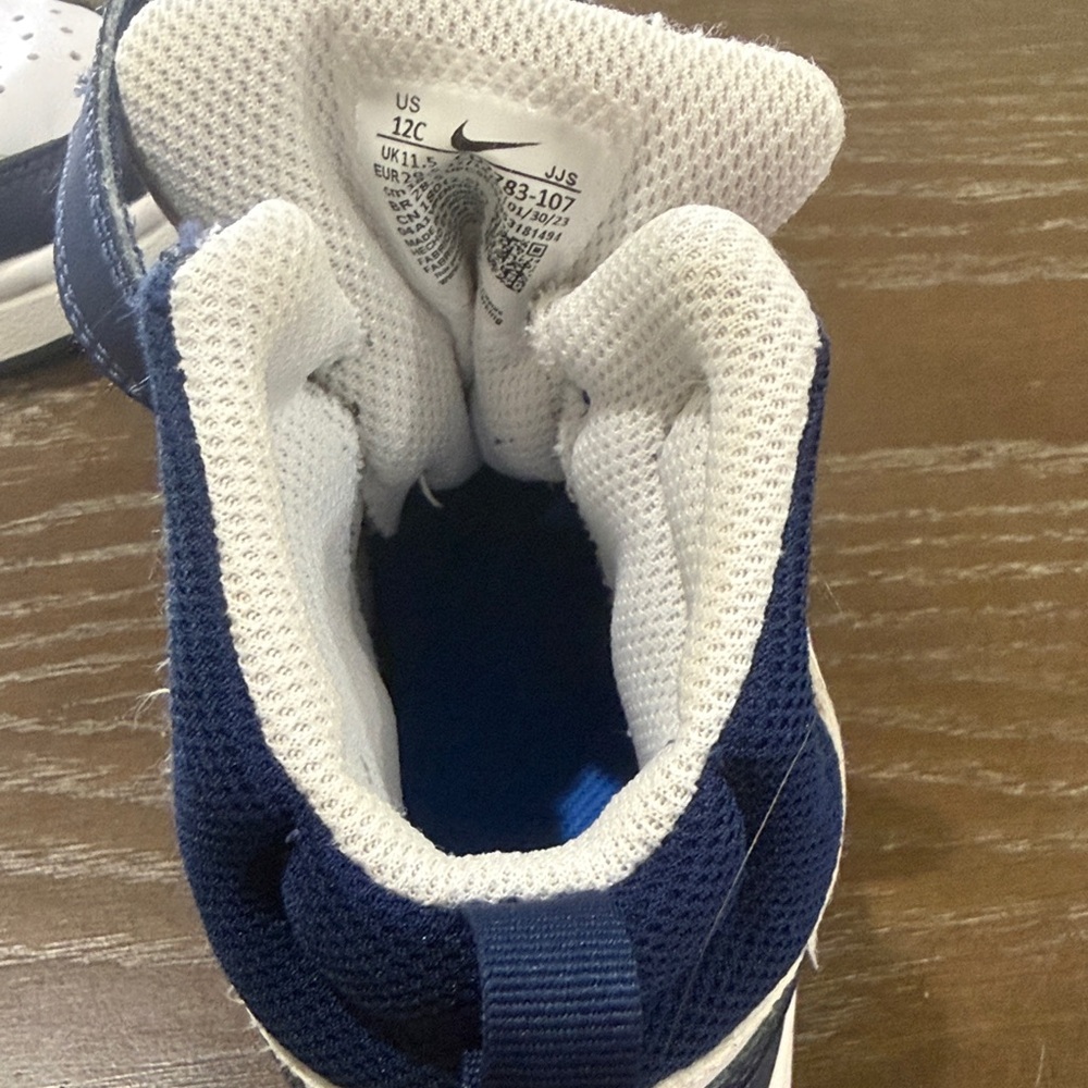 Nike Kids Navy and White Sneakers - Picture 3 of 5